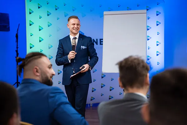 Zespół DKW Group na planie